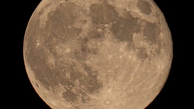 ILCE-7RM3 200mm f/8 1/60sec ISO-100 2021-05-26 22:39:54